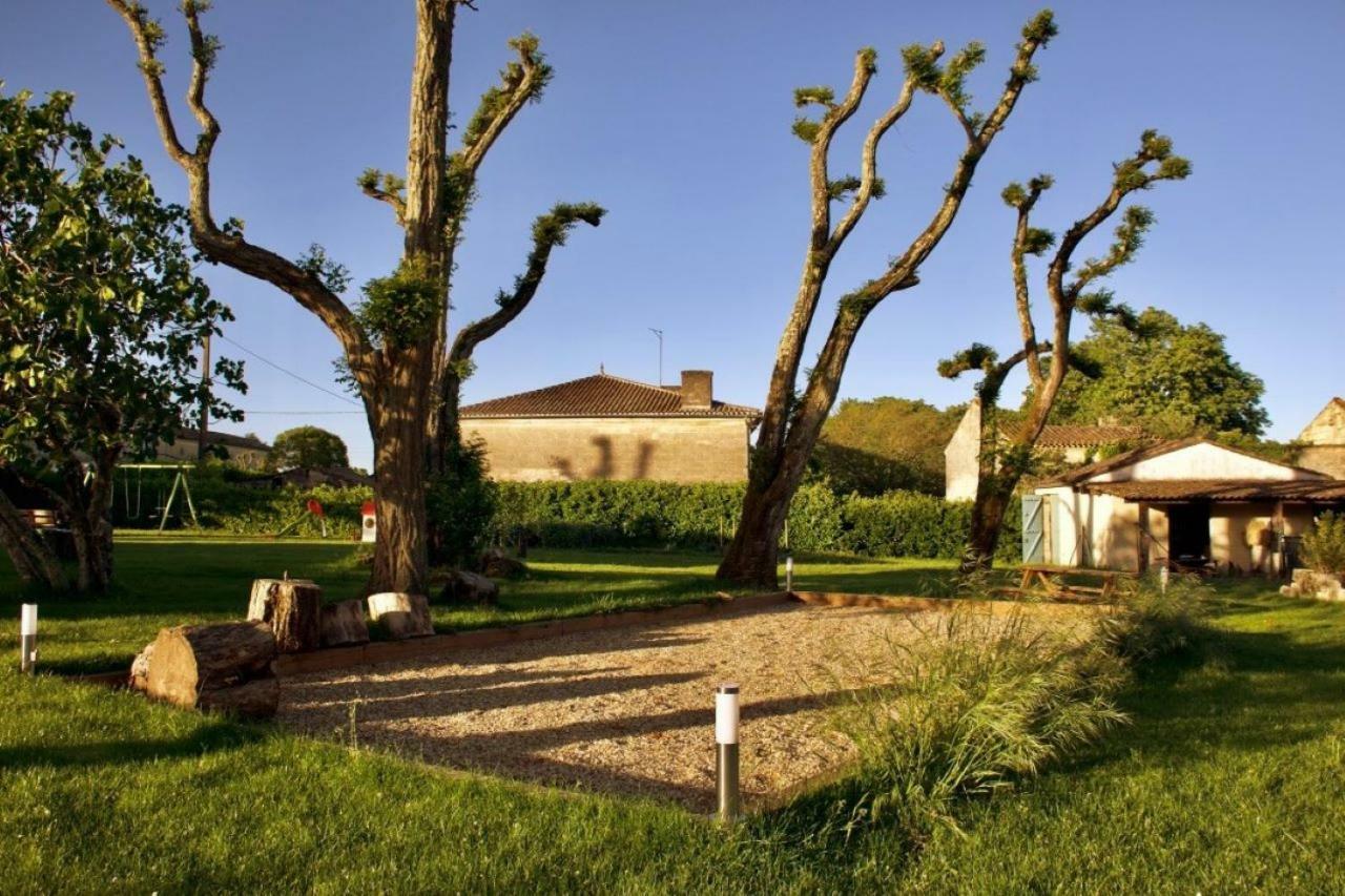 Bed and Breakfast Aux Abris Des Vents D'Anges Les Artigues-de-Lussac Zewnętrze zdjęcie